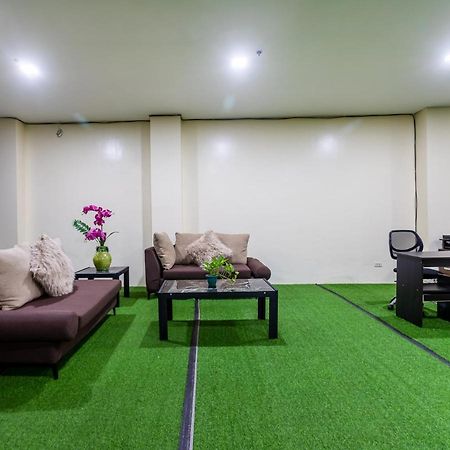 Oyo 831 Casa Maria Hotel มะนิลา ภายนอก รูปภาพ